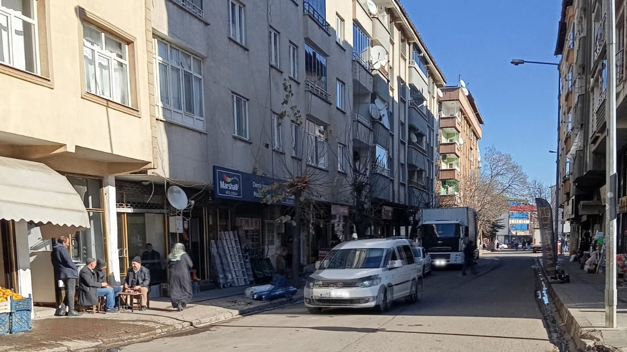 Hürriyet Caddesi1