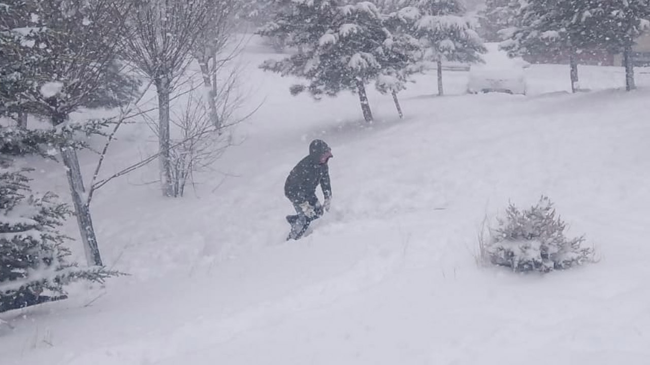 Çocukları Kar Keyfi1