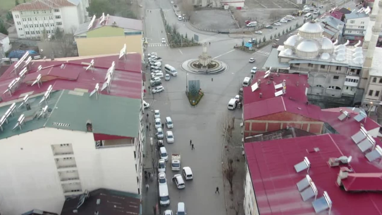 Genç Meydanı1