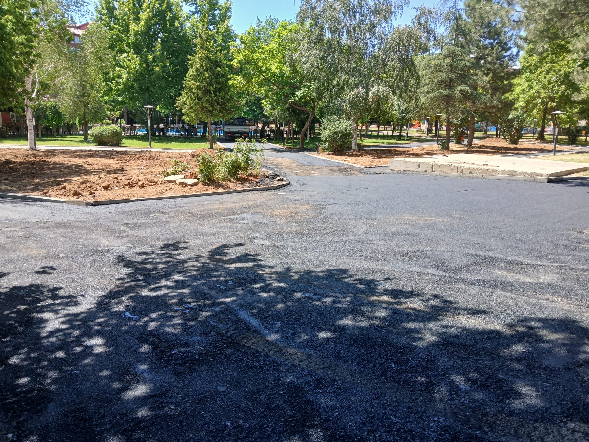 Kültür Parkına Asfalt Döküldü (2)