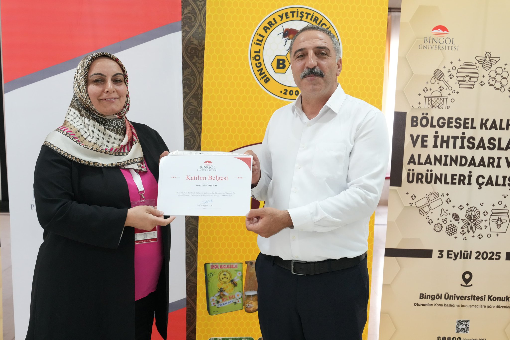 Bi̇ngöl Üni̇versi̇tesi̇ Aricilik Çaliştayi (3)