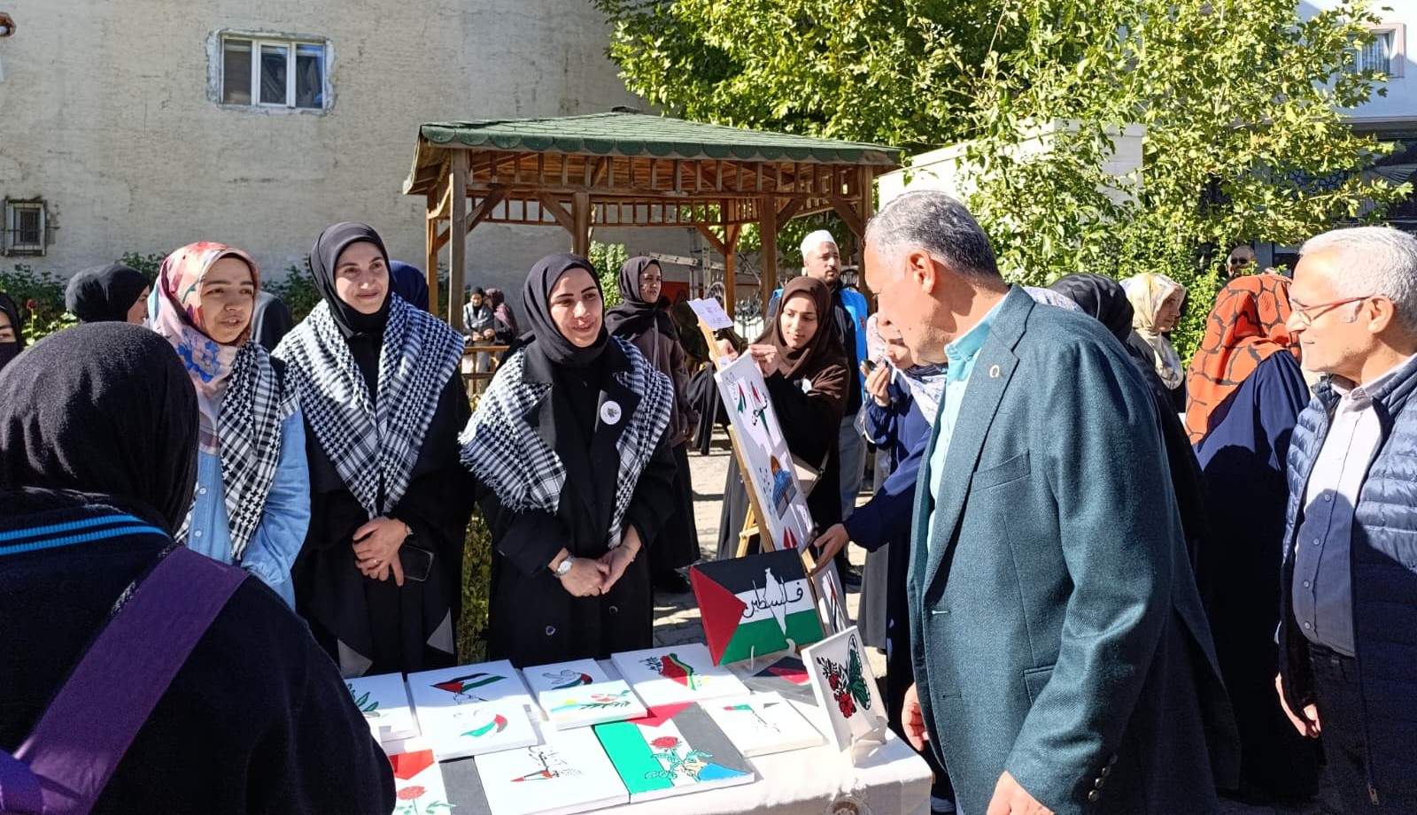 Gazze Için Hayır Çarşısı (2)