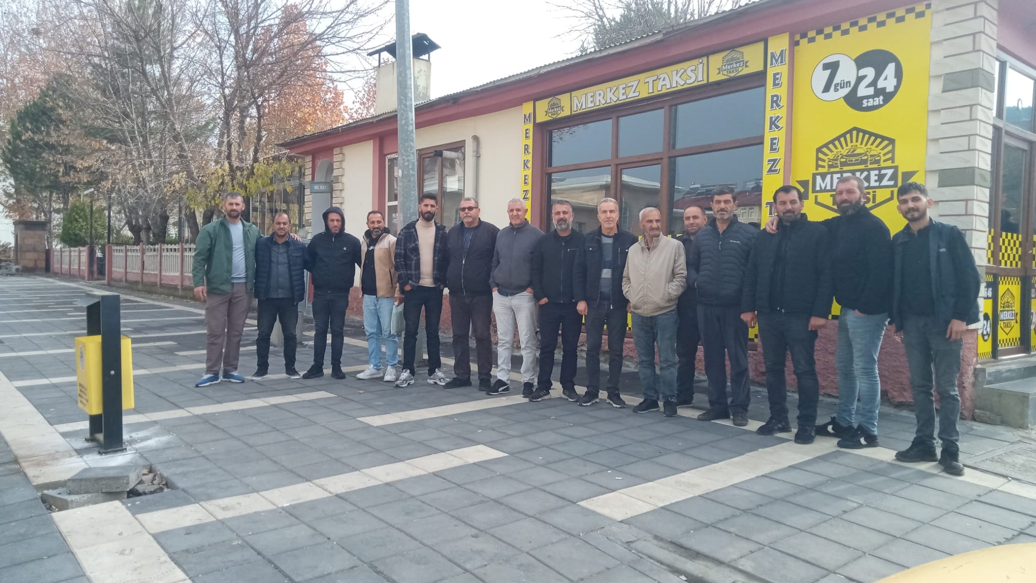 Genç'te Taksiciler Kontak Kapattı (1)