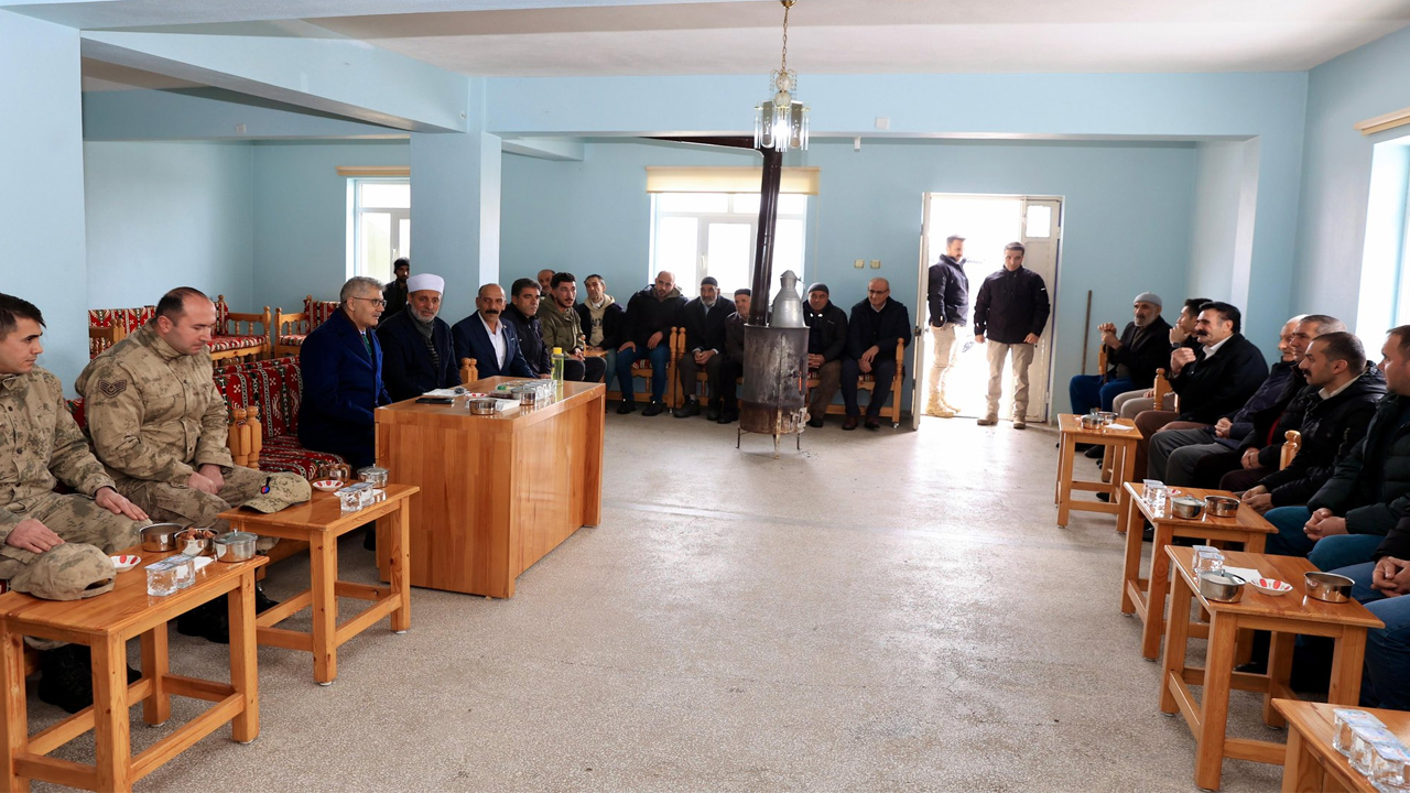 Vali̇ Çeli̇k Gümüşlü Köyünde2