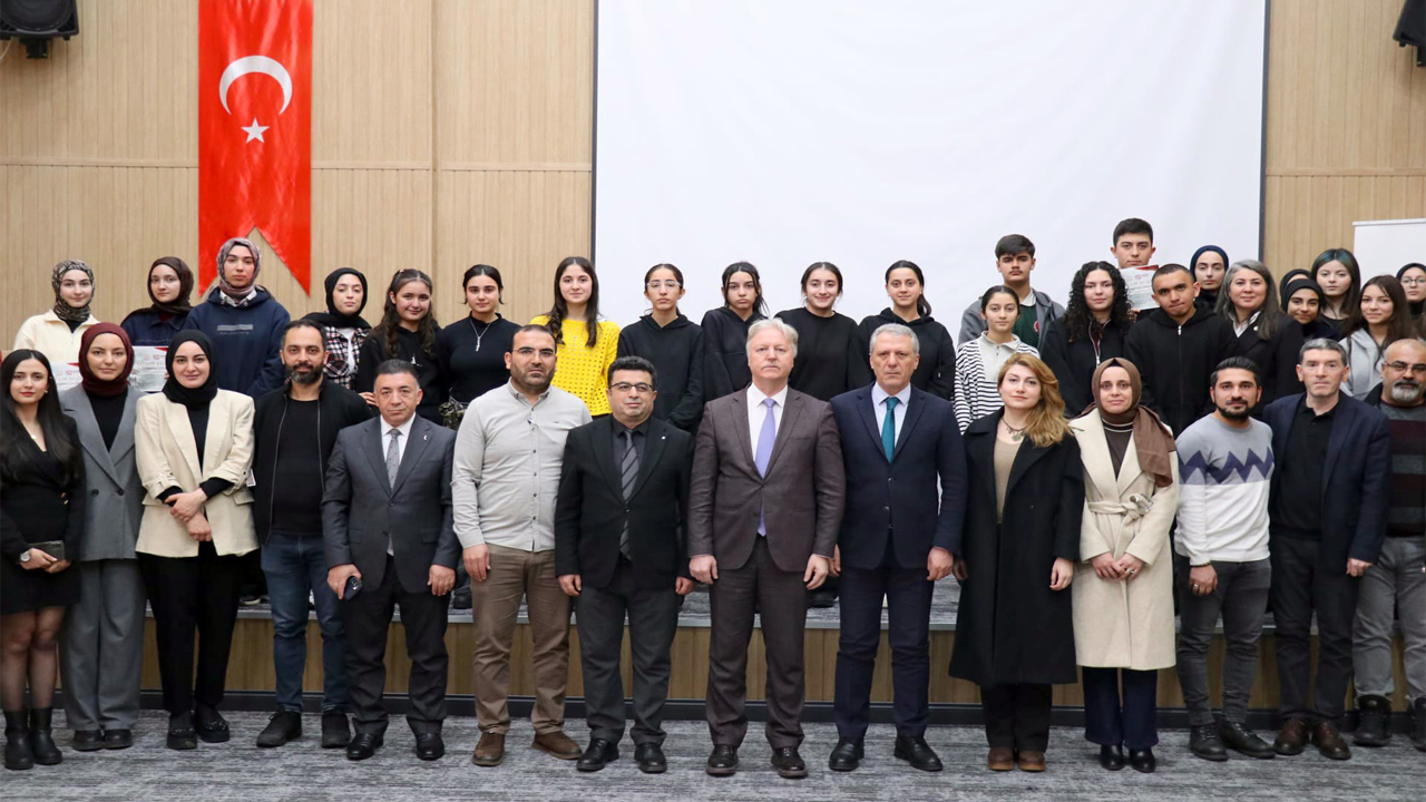 Bi̇lgi̇ Yarişmasi1