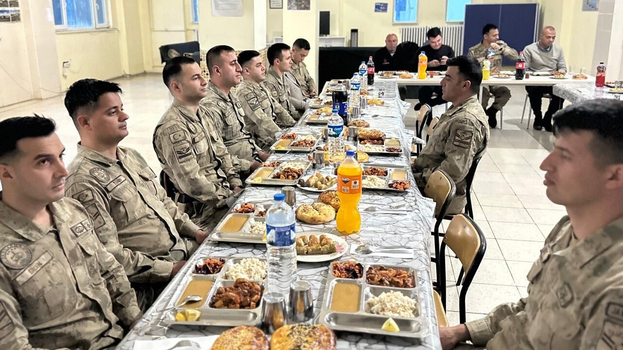 Mehmetçi̇k İftar1