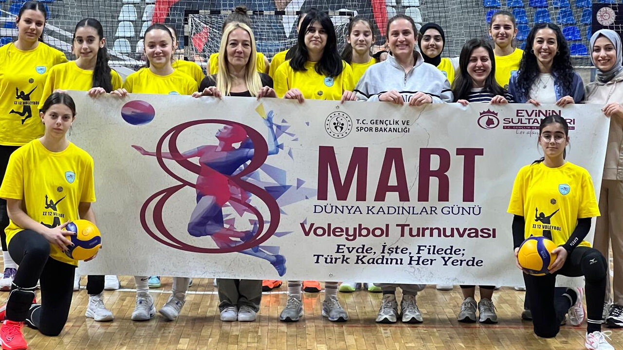 Kadinlar Voleybol1