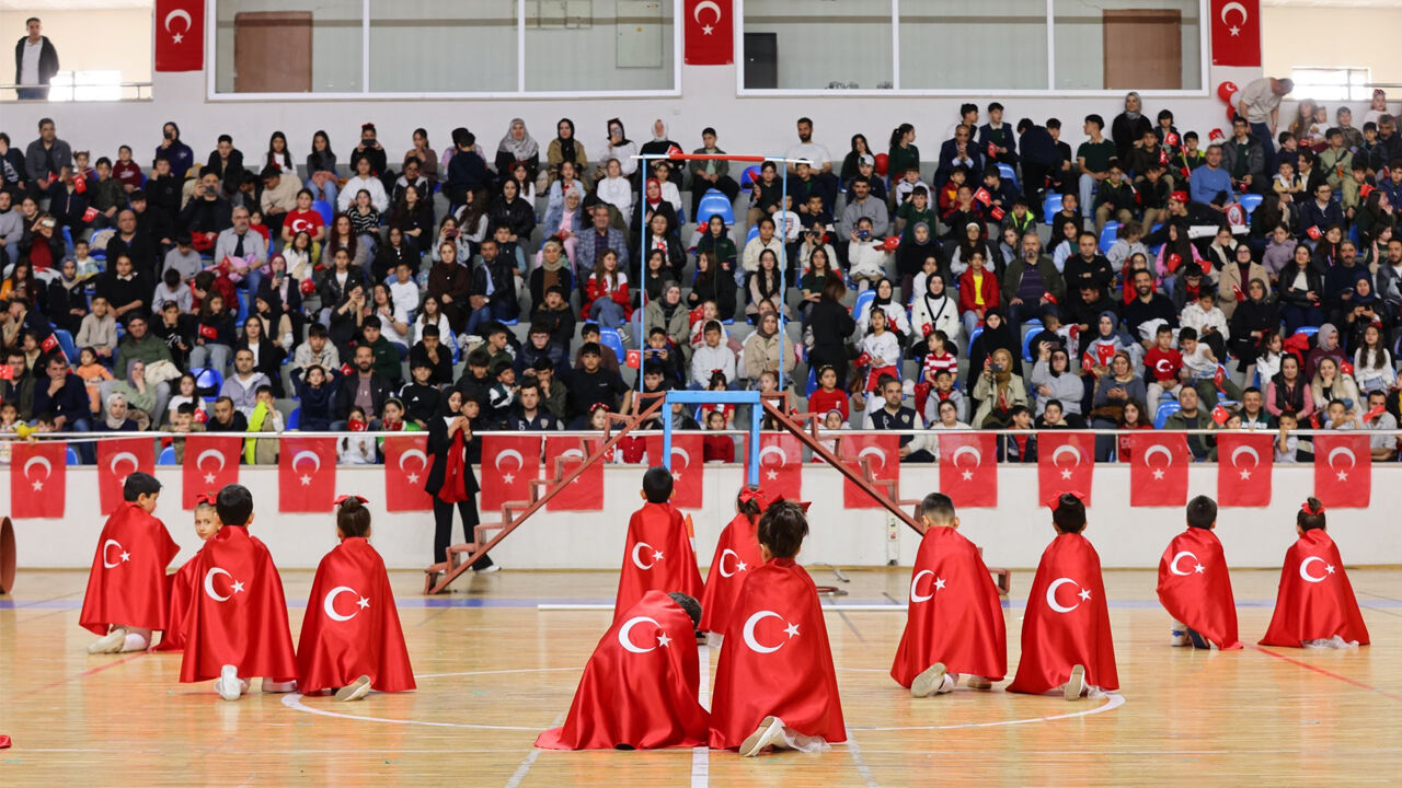 23 Ni̇san Coşkusu5