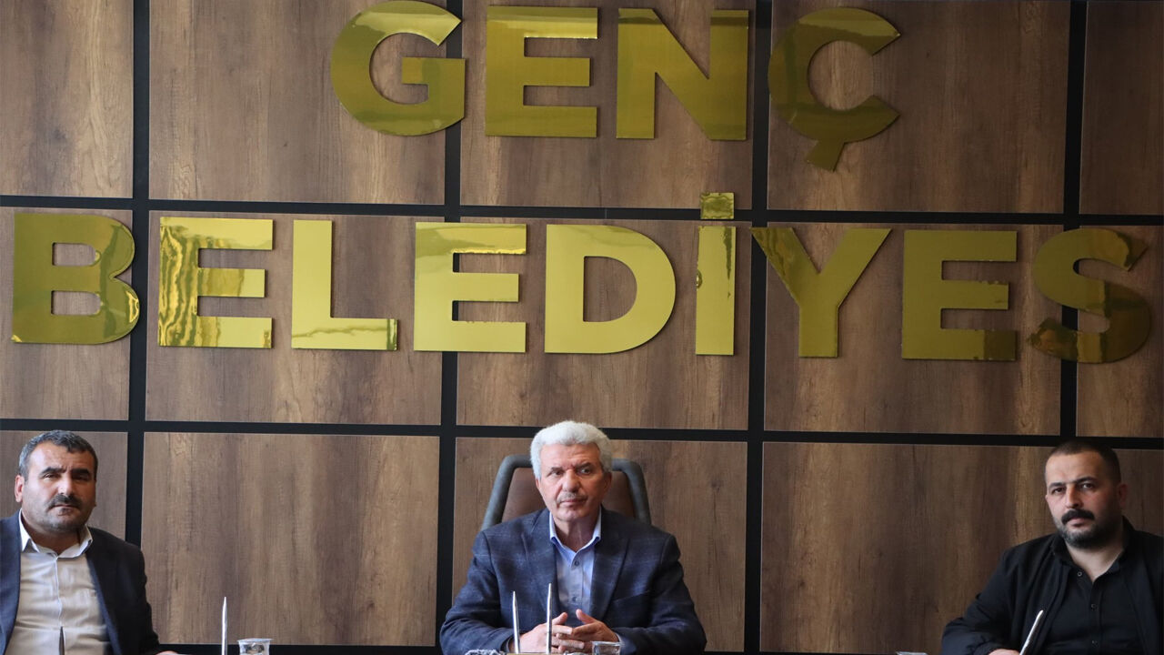 Genç Belediyesi Toplantı-1