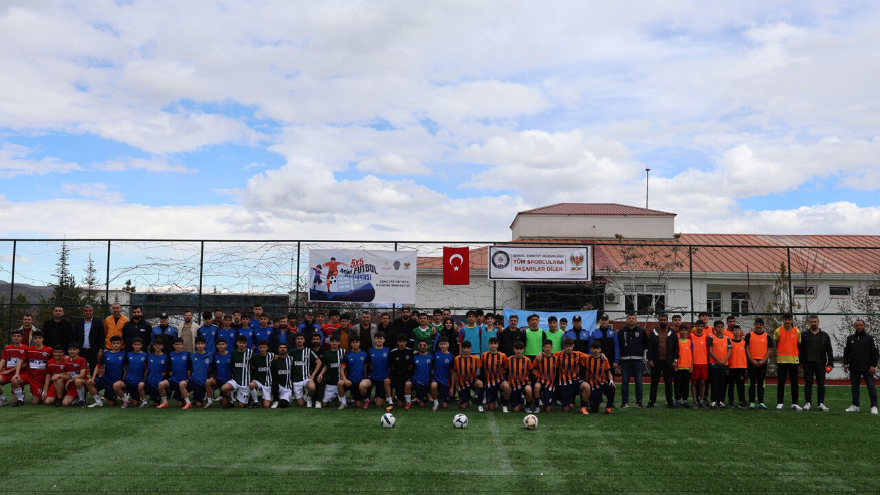 Gençler Güvende Futbol Turnuvasi