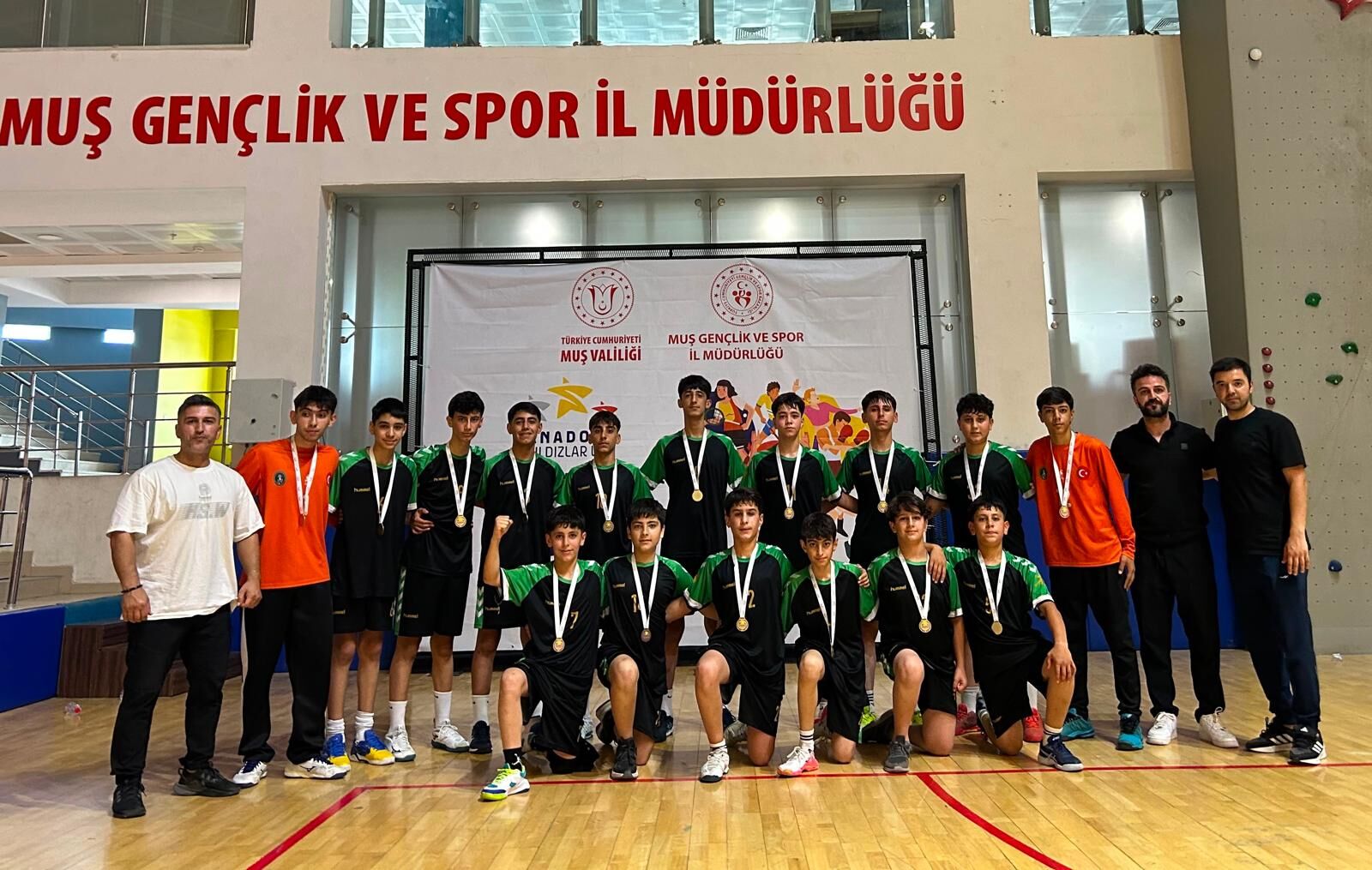 Hentbol Müsabakaları (2)