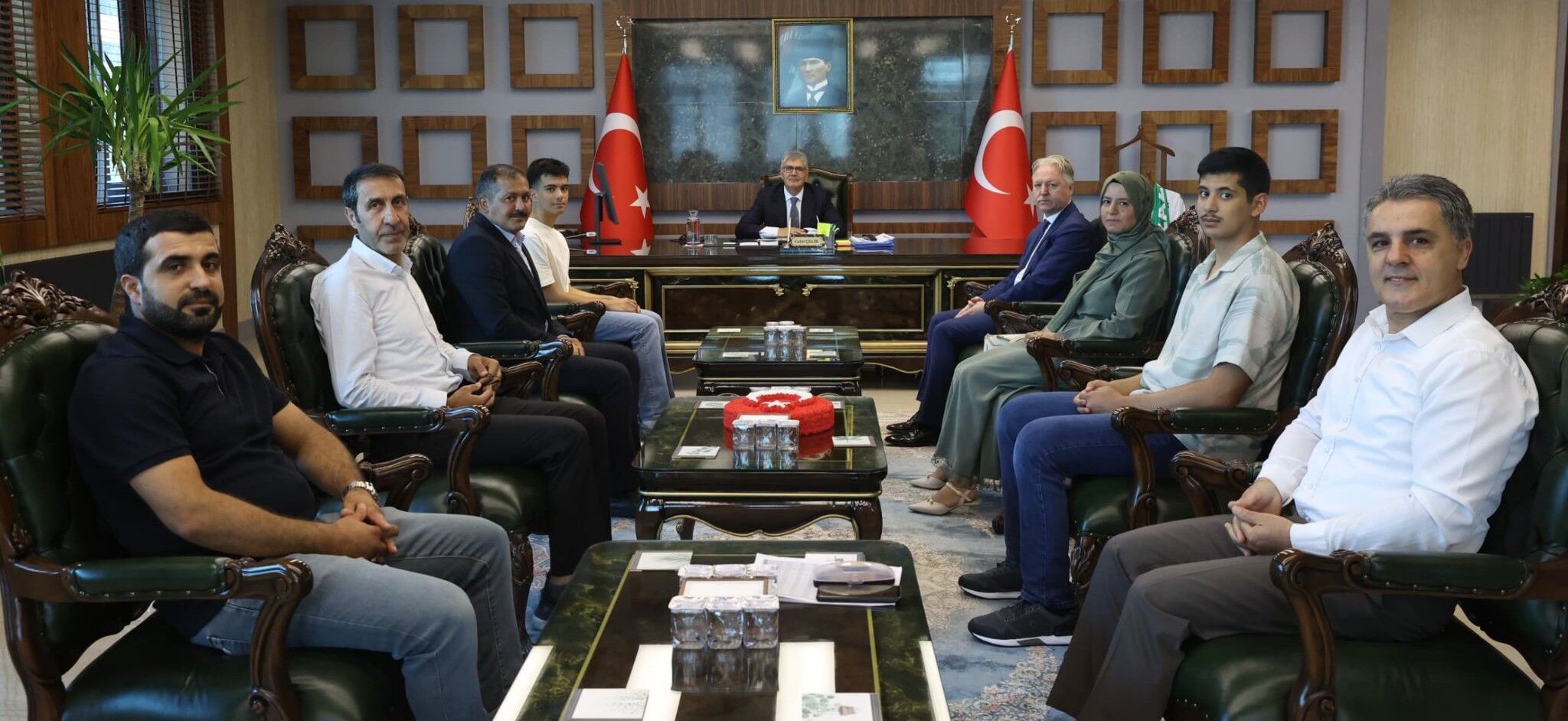 Vali Çelik 500 Tam Puan Alan Öğrenciyi Ağırladı (3)