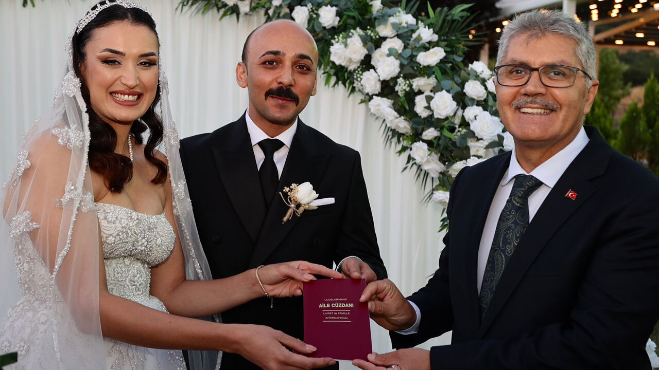 Vali̇ Yardimcisi Düğün1