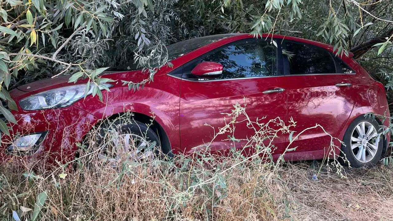 Malatya Adıyaman Yolunda Otomobil Şarampole Yuvarlandı: 1 Yaralı