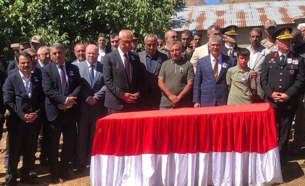 Kalp krizi geçiren güvenlik korucusu son yolculuğuna uğurlandı
