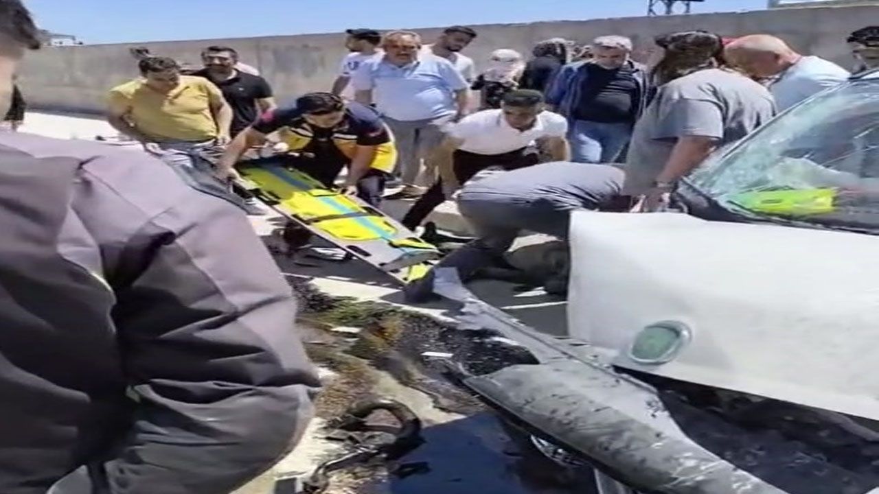 Elazığ'da Kontrolden Çıkan Araç Duvara Çarptı: 1 Ölü