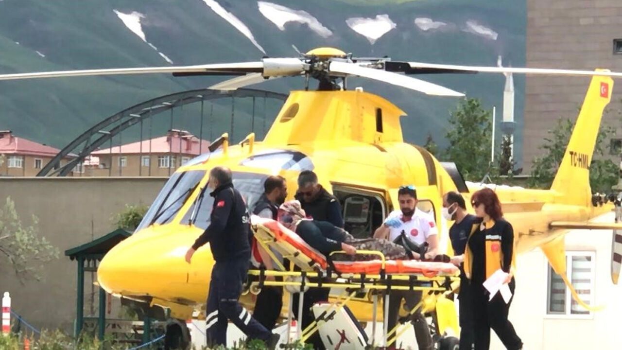 Kalp Krizi Geçiren Kadın, Ambulans Helikopterle Hastaneye Ka