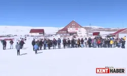 Hesarek Kayak Merkezi, 5 Haftada 40 Bin Kişi Ağırladı