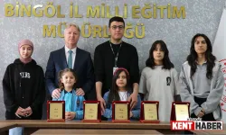 Bingöl'de 'Yetenekli Öğrencilere' Ödülleri Verildi!