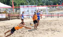 Şile Sahilinde Plaj Voleybolu Heyecanı