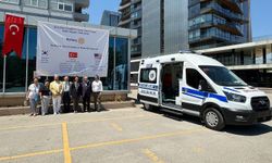 Türkiye'ye Hasta Nakli İçin Ambulans Bağışladı