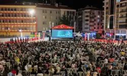 Açık Hava Sinemasına Yoğun İlgi