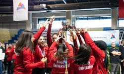 Bingöl Üniversitesi Kadın Voleybol Takımı Şampiyon Oldu