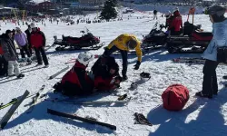 Uludağ’da iki kayakçı, kayak yaparken çarpıştı.