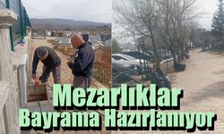 Bingöl'deki Mezarlıklar Bayrama Hazırlanıyor