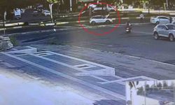 Lise Öğrencisinin Ölümüne Yol Açan Kaza Anı Kamerada