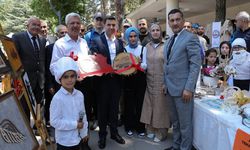 Genç'te Yılsonu Sergisi'ne Büyük İlgi