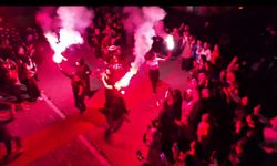 Bingöl'de Üniversitelilerin Kınalı Mezuniyet Kutlaması!