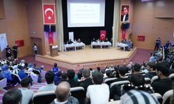 Öğrenciler Yapay Zekâyı Tartıştı