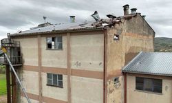 Tunceli'de Kuvvetli Fırtınada Un Fabrikası Zarar Gördü