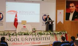 Burak Dalgın, Bingöl Üniversitesi’nde Gençlere Kariyer Tavsiyeleri Verdi
