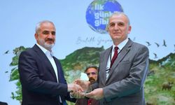 Prof. Dr. Abdurrahman Gül, Yaban Hayvanları Kongresi’ne Katıldı