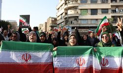 İran’da ABD saldırıları protesto edildi