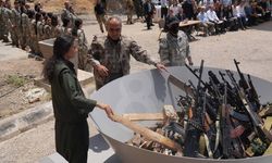 PKK Silah Bıraktı: Silahları Ateşe Vererek Yaktı