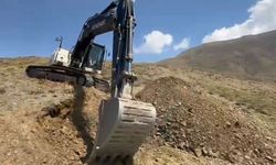 Bingöl'de Bozulan Köy Yolunda Çalışma Başlatıldı