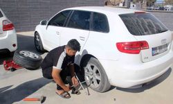 Avukatın Arabasının Lastikleri Kesildi