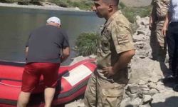 Serinlemek için Murat Nehri'ne Giren Öğretmen Boğuldu!