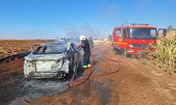 Seyir Halindeki Otomobil Alev Aldı, Araç Küle Döndü!