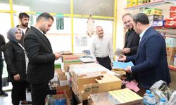 Zimem Defterini Satın Alıp Mahalle Sakinlerini Ziyaret Etti