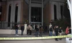 Adliye Çıkışında Silahlı Saldırı: 2 Kişi Ağır Yaralandı