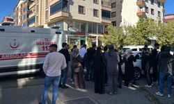 Otomobil Öğrencilere Çarptı: 2 Yaralı