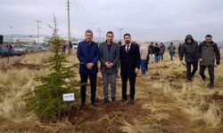 Bingöl’de Hayatını Kaybeden Öğretmenler Adına Fidan Dikildi