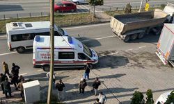 Iğdır'da Polisleri Taşıyan Servis Aracı Kamyona Çarptı: 7 Yaralı