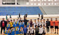 Bingöl’de Okul Sporları Hentbol İl Birinciliği Sona Erdi