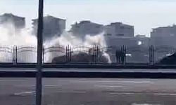 Diyarbakır’da Seyir Halindeki Taksi Alevlere Teslim Oldu