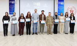UNİDES Projelerinde Görev Alan Öğrencilere Sertifika Verildi